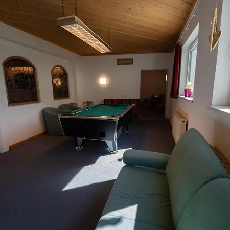 Gasthuis Alpenpension Regina 3*