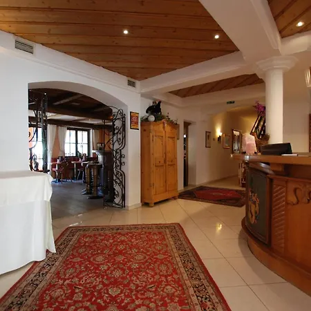 Gasthuis Alpenpension Regina Nauders