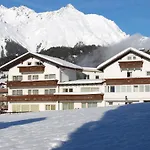 Alpenpension Regina 3* Nauders