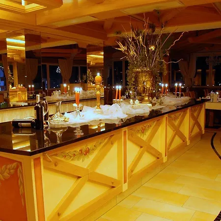 Alpenpension Regina ناودرس