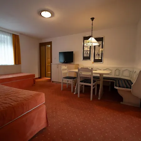 Alpenpension Regina 게스트하우스