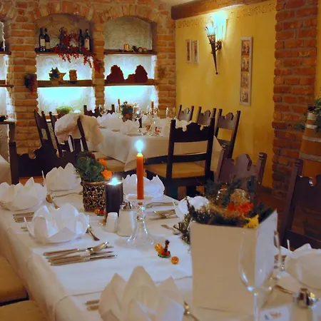 Alpenpension Regina 나우더스